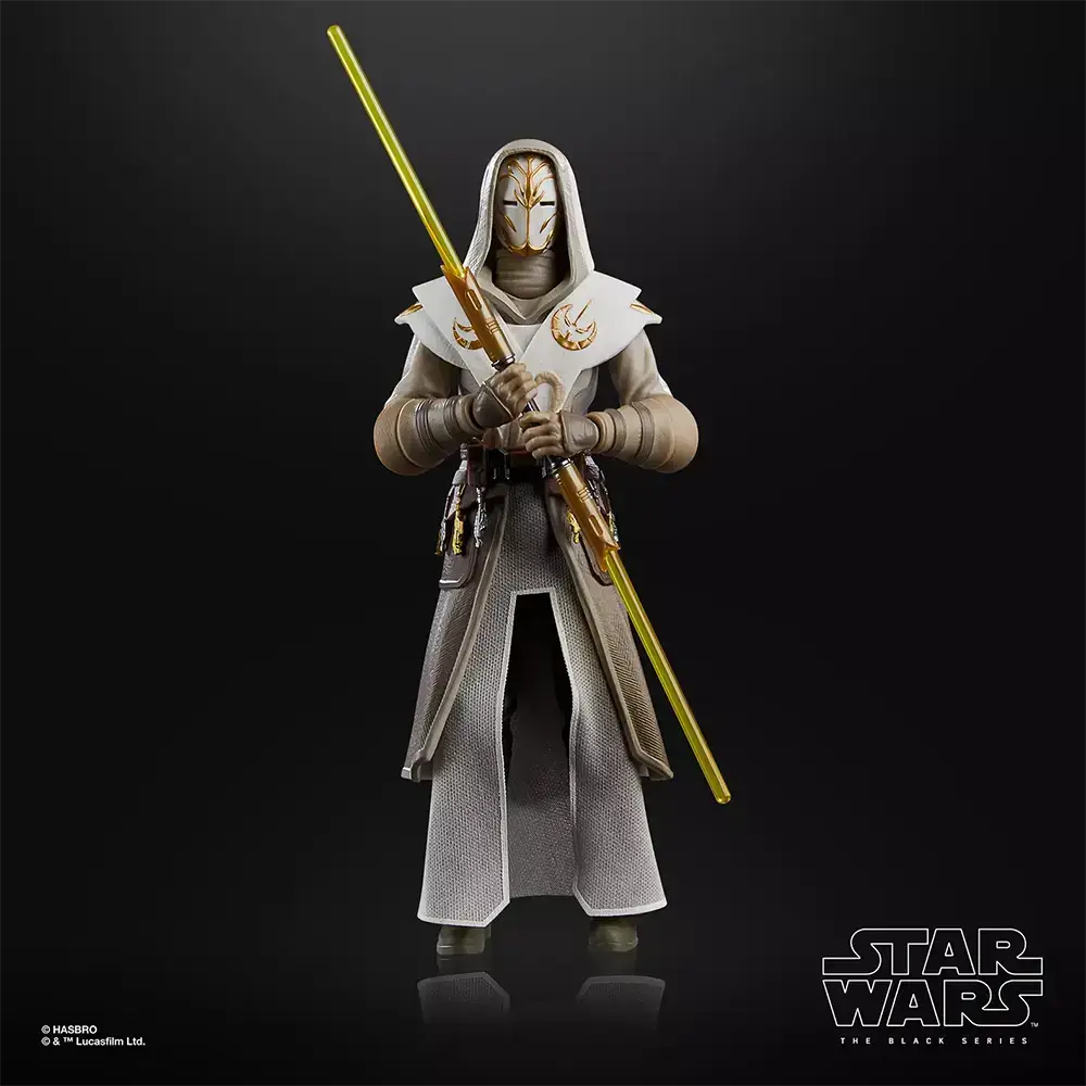 Hasbro Star Wars The Black Series Jedi Temple Guard standing at attention with double bladed lightsaber lit.